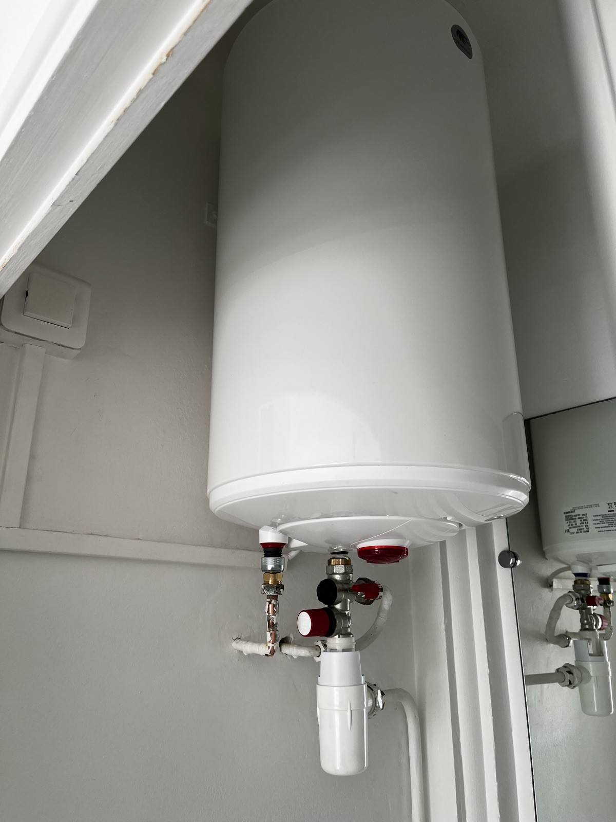 Installation de chauffe-eau thermodynamique